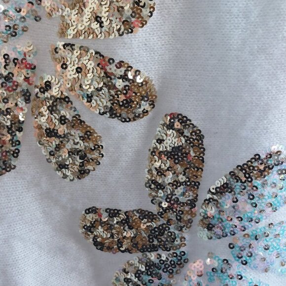 Soft Sweater with Sparkly Sequined Flowers Size 1XL - Picture 3 of 5